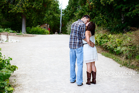 Kit Tony_Engagement Photos_Door County_Lighthouse_0017