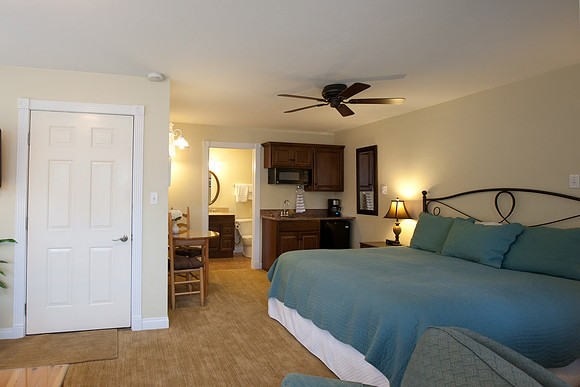 CedarInn_00006
