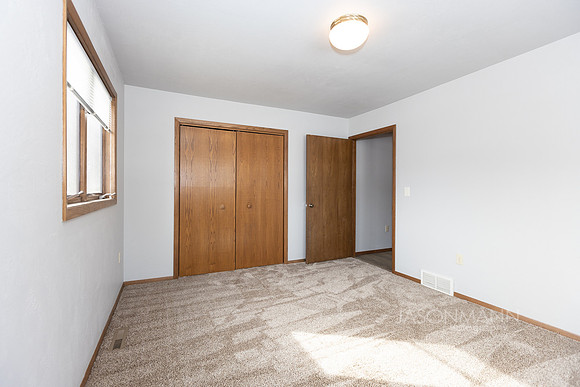 1690Iowa_WEB_0028