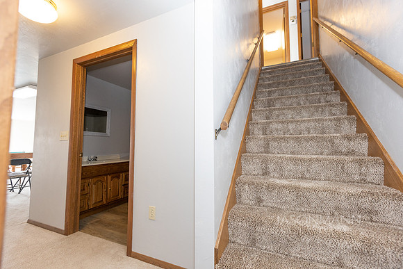 1690Iowa_WEB_0047