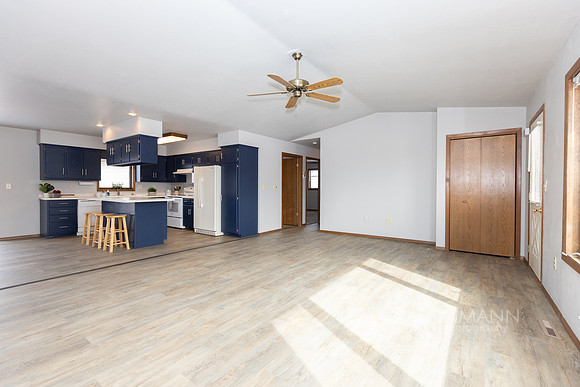 1690Iowa_WEB_0001