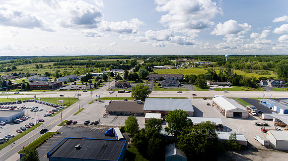 935GreenBayRd_0016