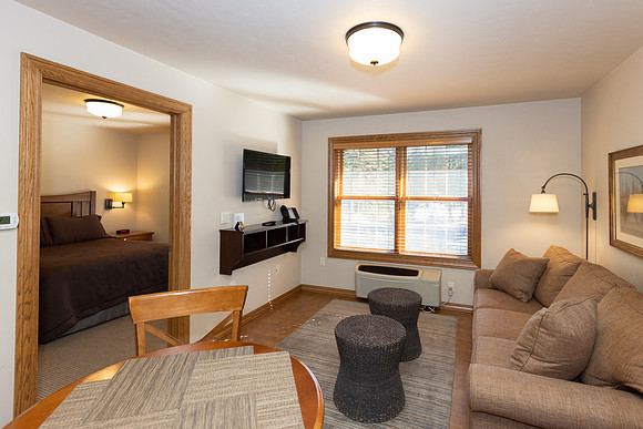 Trailside1A_001