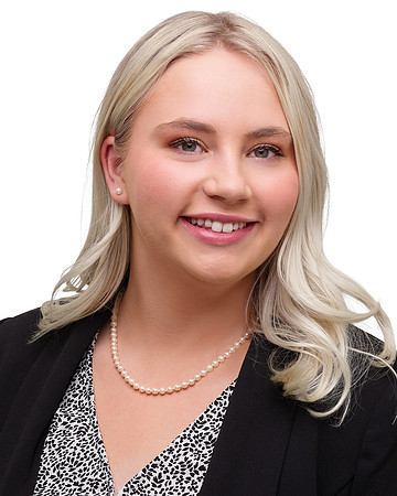Alysha_1_Headshot_Web