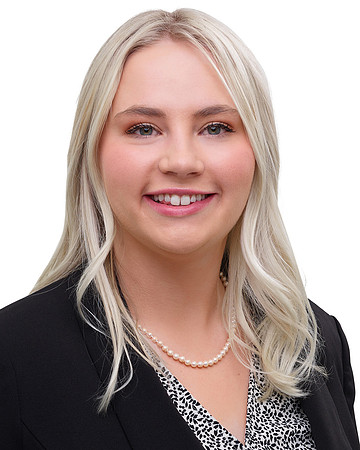 Alysha_2_Headshot_Web